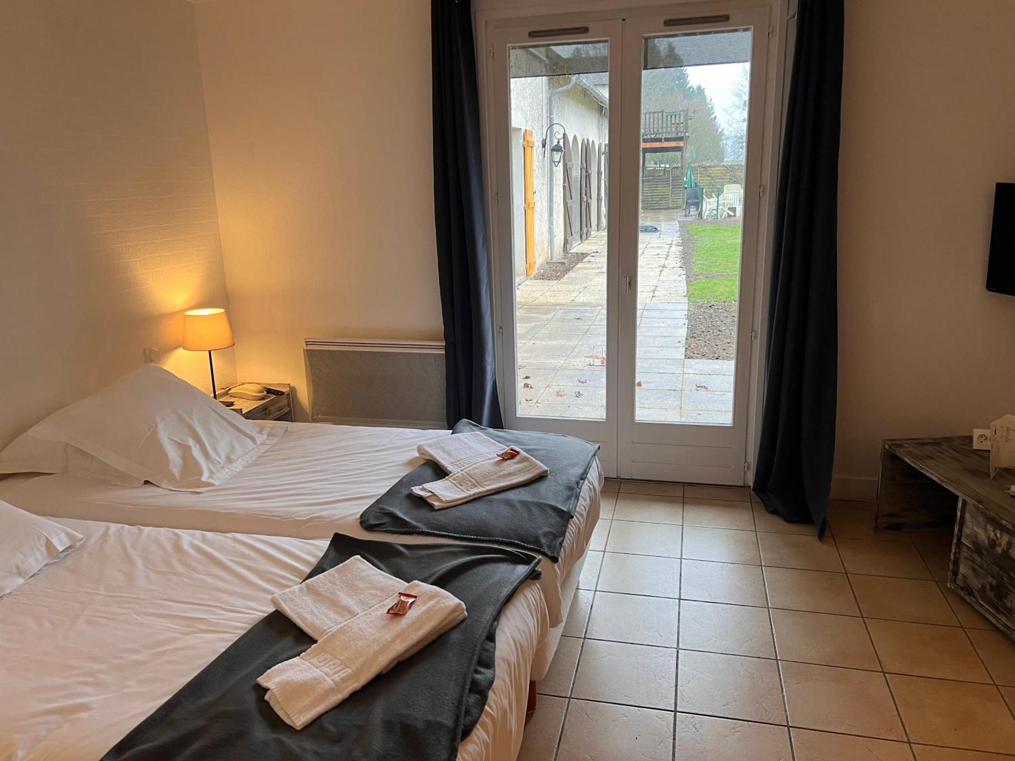 Golf Hotel De La Carte Chouzy-sur-Cisse Exteriör bild